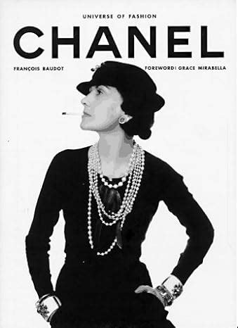 chanel francois baudot|Chanel (Universe of Fashion) by François Baudot .